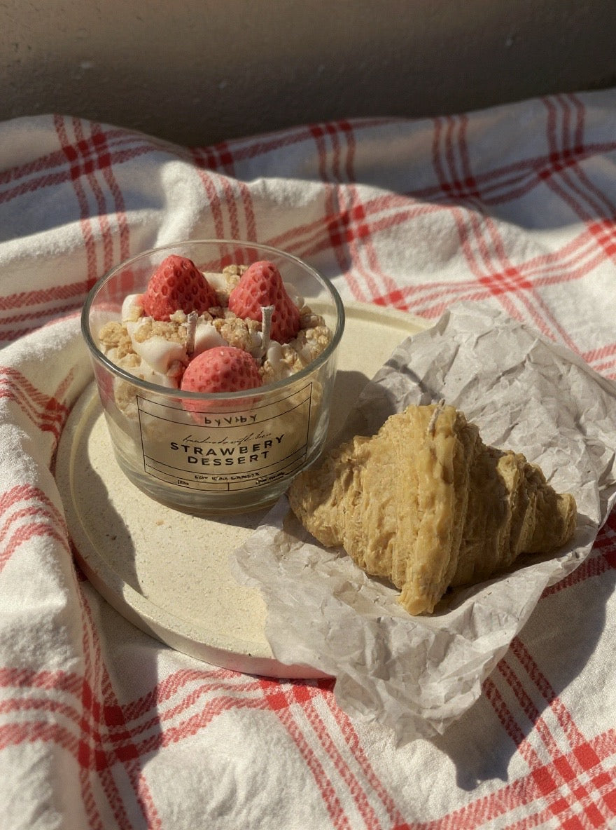 Strawberry Dessert - Scented Candle