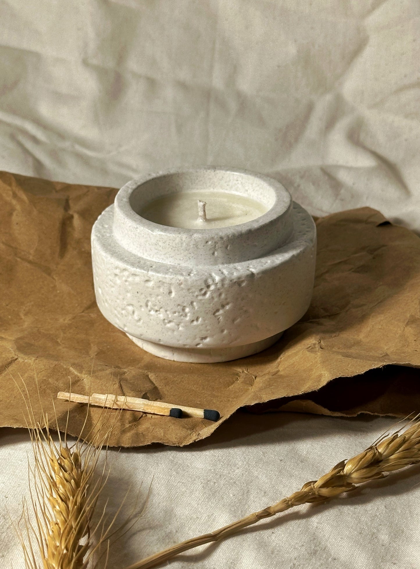 Roca Lumière - Scented Candle