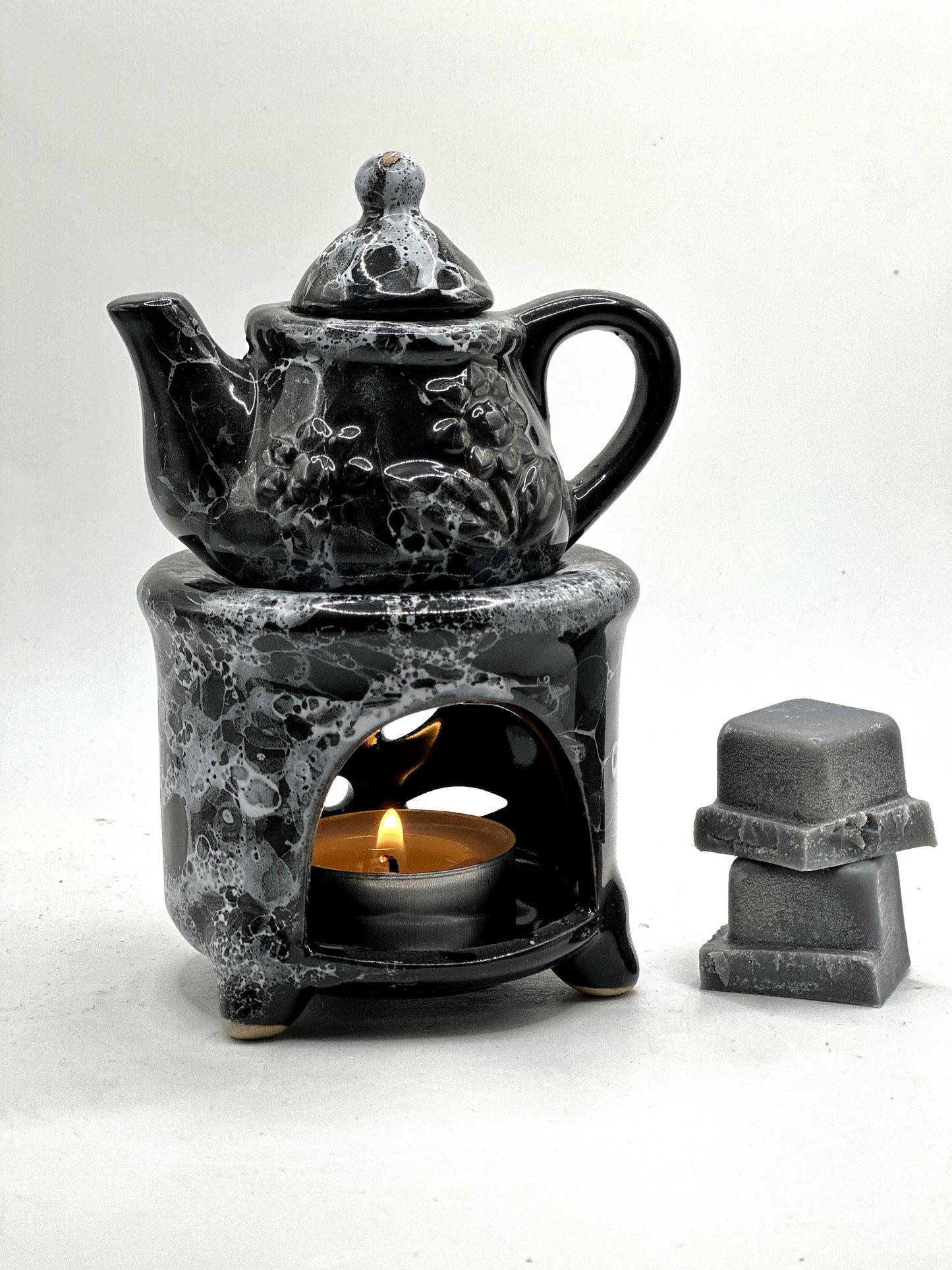 Midnight Black Cottage Stove - Wax Melter