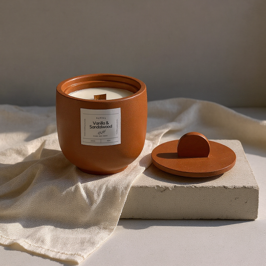 Vanilla & Sandalwood - Scented Candle