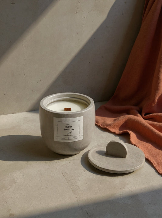 Burnt Tobacco - Scented Candle